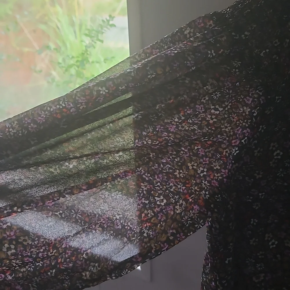 Dress - Picture 4 of 6
